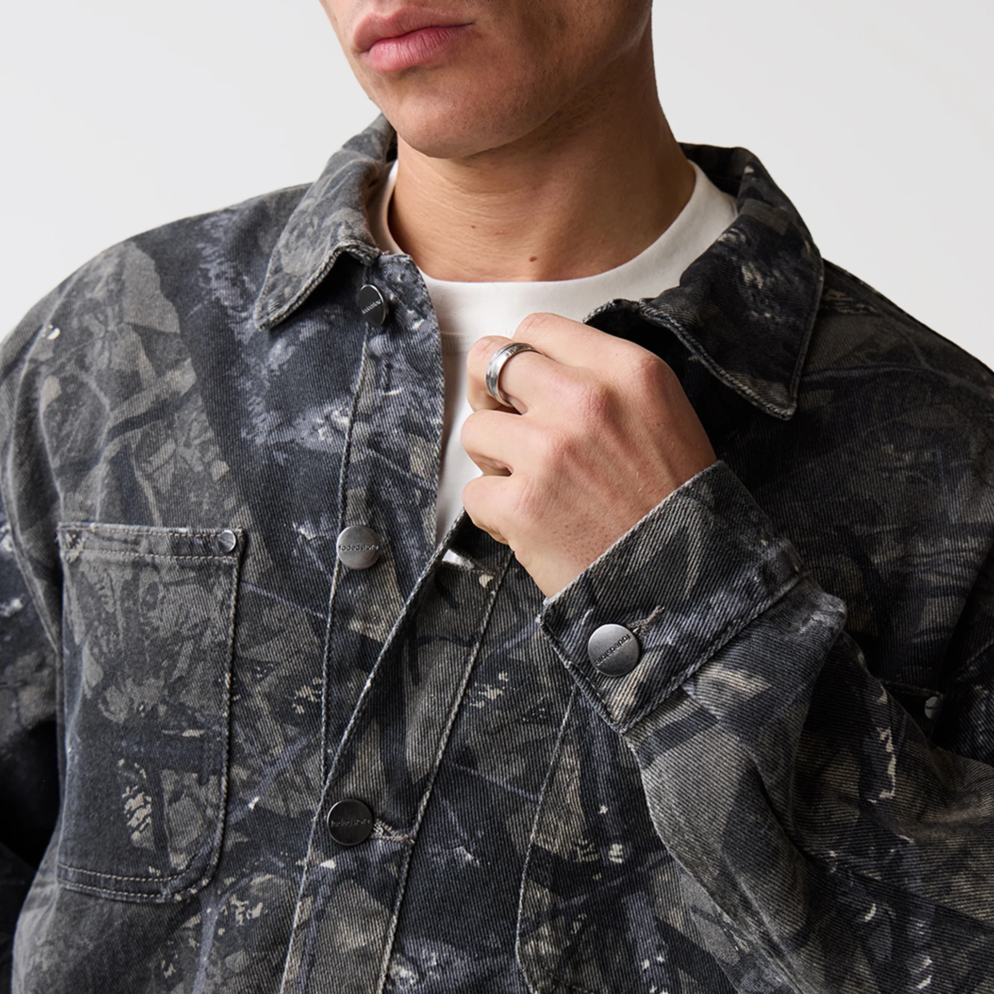 Tree Camo Print Jacket | Grey - Image 4